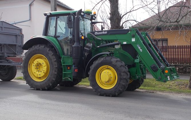John Deere 6155M