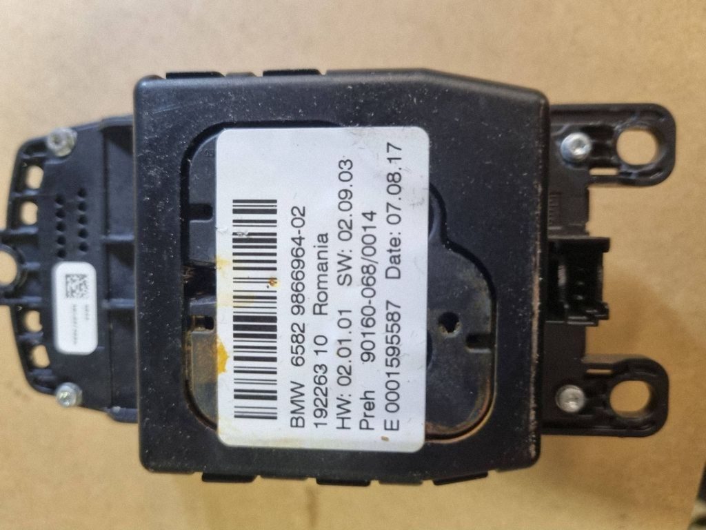 BMW 3 F30 F31 F35 multimedijos kontroleris (iDrive)