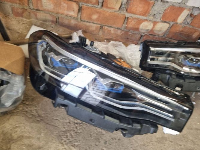 BMW X7 G07 Laser priekinių žibintų komplektas