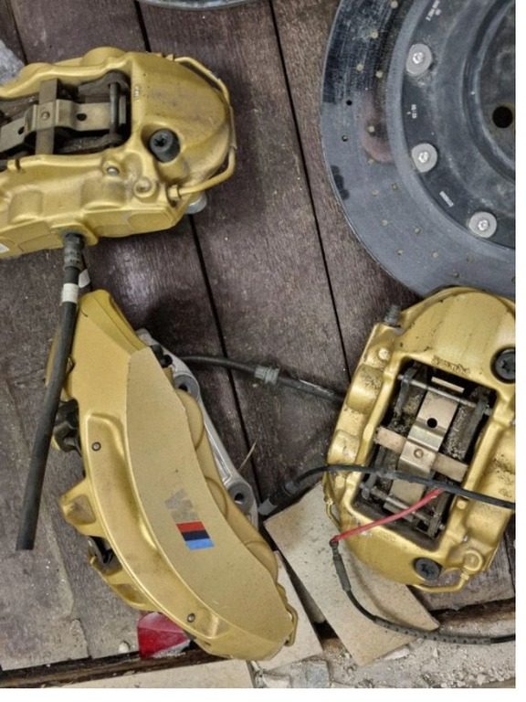 BMW M4 F82 F83 keraminių stabdžių diskų ir suportų rinkinys