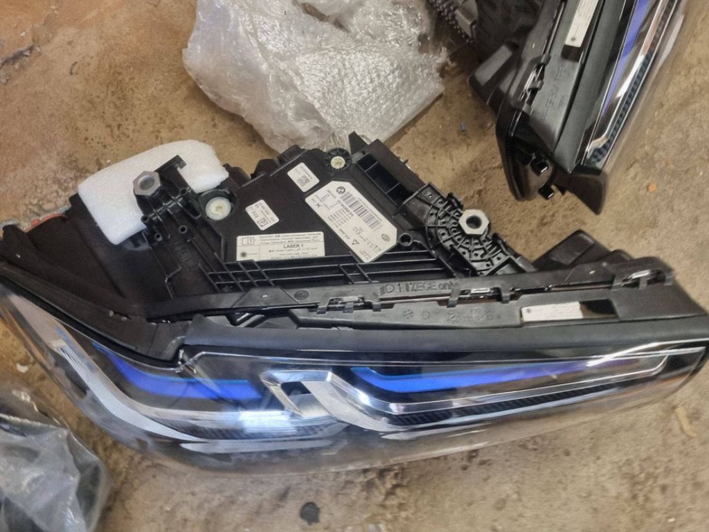 BMW 5 G30 G31 M5 F90 lazeriniai priekiniai žibintai, komplektas