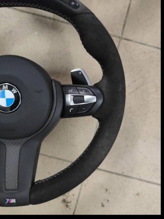 BMW M Performance LED vairas su ekranu, alcantara + karbonas (F2x F3x F8x)