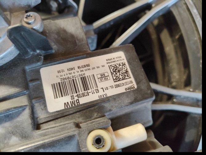 BMW 4 F32 F33 F36 LCI LED priekinis kairys zibintas (Valeo, US)
